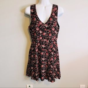 Forever 21 Small Black Floral V-Neck Fit 'N Flare Mini Lined Tank Dress